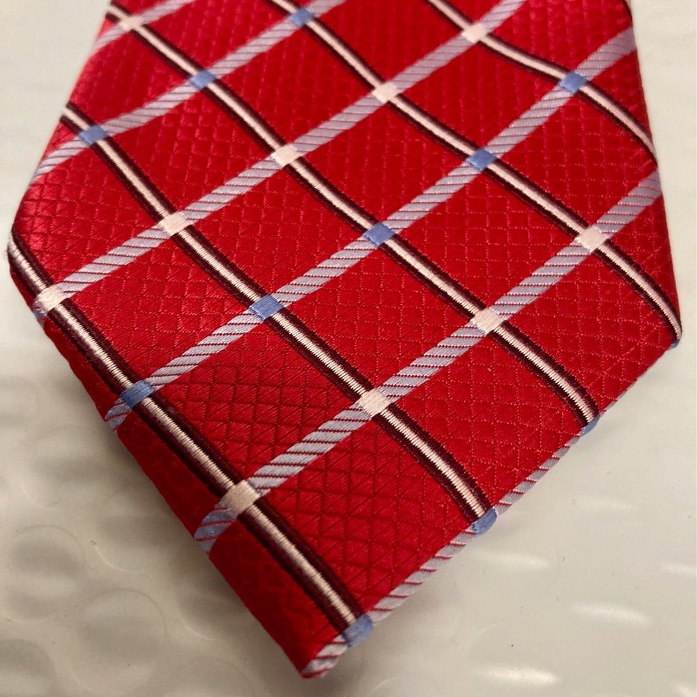 Twenty Dollar Tie, Hand Made, 100% Silk, 3.25x65, Red/Blue